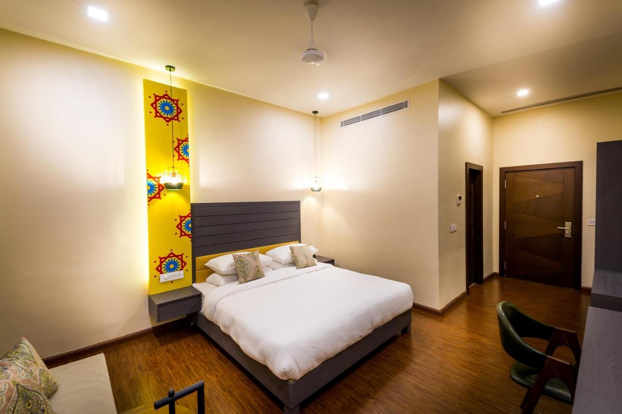 Hotel Asansol International Екстер'єр фото