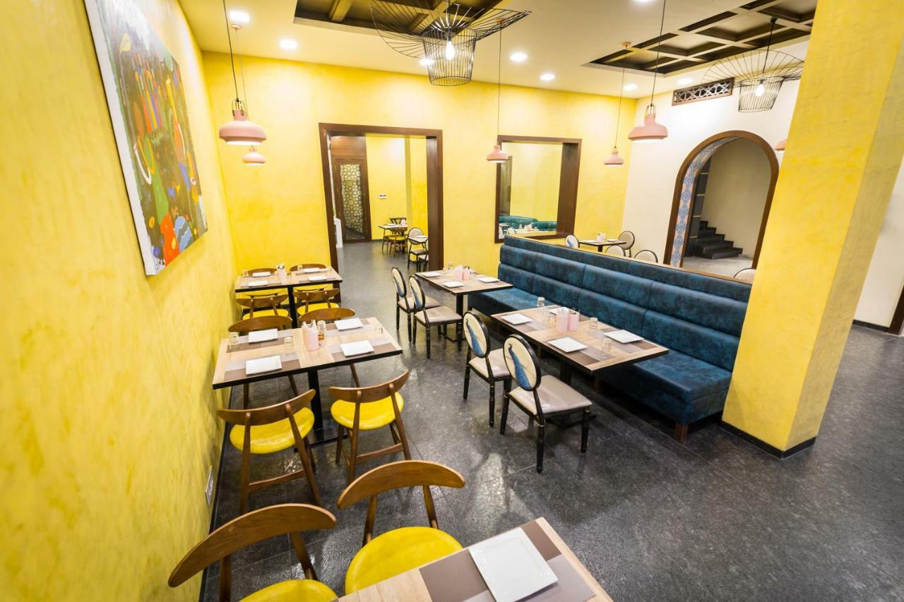 Hotel Asansol International Екстер'єр фото